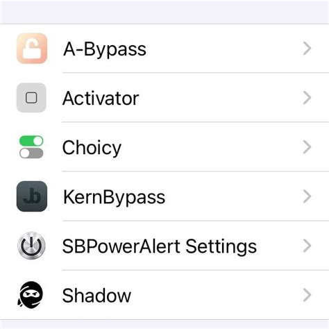 Clash Royale etc jailbreak bypass on iOS 15 .